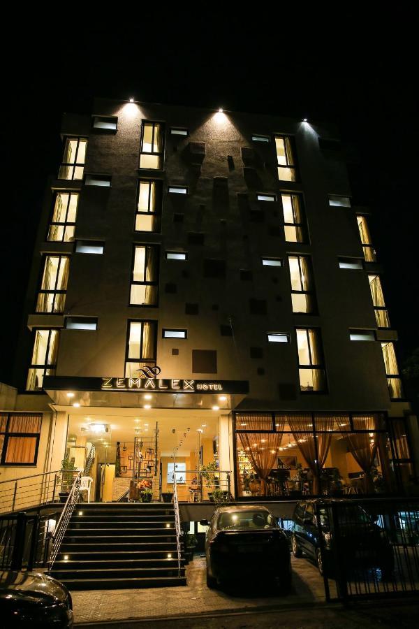 Zemalex Hotel Addis Ababa Exterior photo
